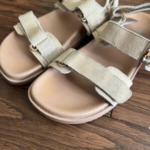 Stylish Women's Sandals in Cream